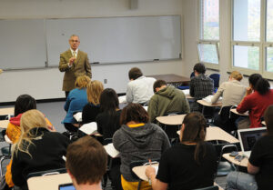 Read more about the article 10 Most High Demanding Subjects in the UK for International Students