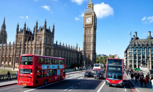 Why is the UK growing in popularity among international students?